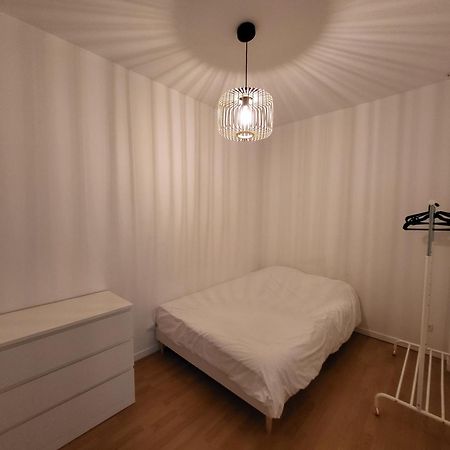 Appartement Spacieux 28M2 Avec Chambre Separee Issy-les-Moulineaux Exterior photo